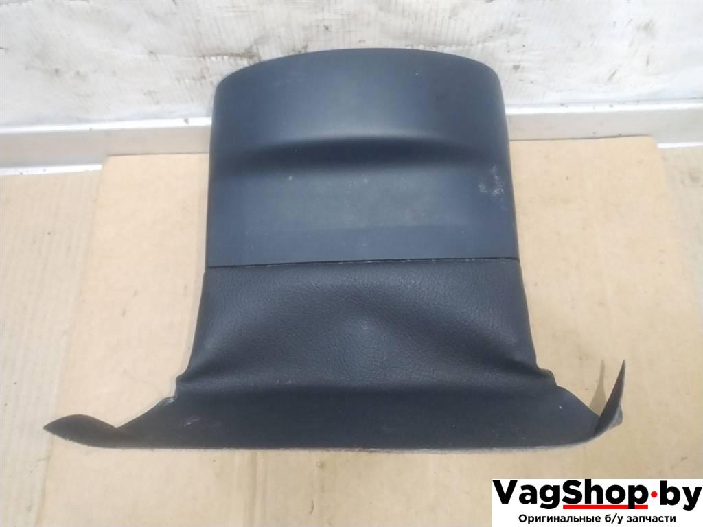 кожух рулевой колонки Volkswagen Touareg 2 поколение 2012, 3.6 л., FSI, CGR, бензин, АКПП, серебро, внедорожник 5 дв., полный привод, 7P6858565 - фото №1