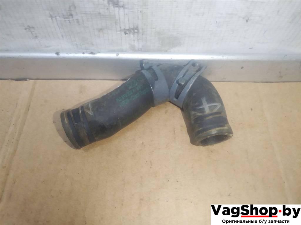 патрубок (трубопровод, шланг) Volkswagen Touareg 2 поколение 2012, 3.6 л., FSI, CGR, бензин, АКПП, серебро, внедорожник 5 дв., полный привод, 7L0819329A - фото №1