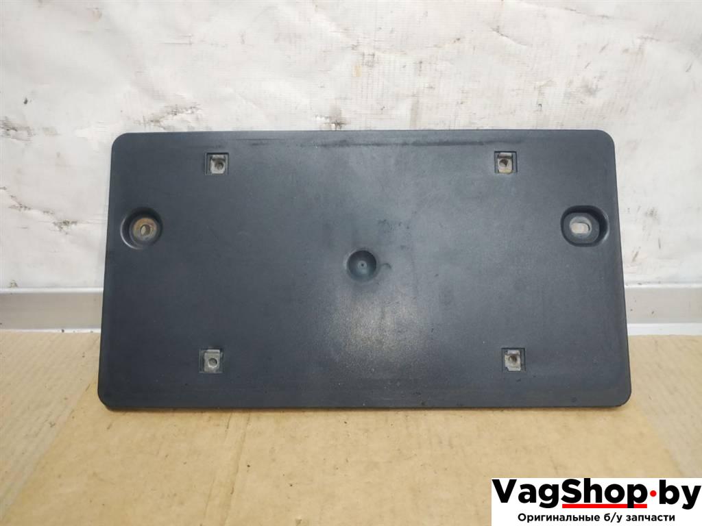 накладка под номер Volkswagen Touareg 2 поколение 2012, 3.6 л., FSI, CGR, бензин, АКПП, серебро, внедорожник 5 дв., полный привод, 4L0827113 - фото №1