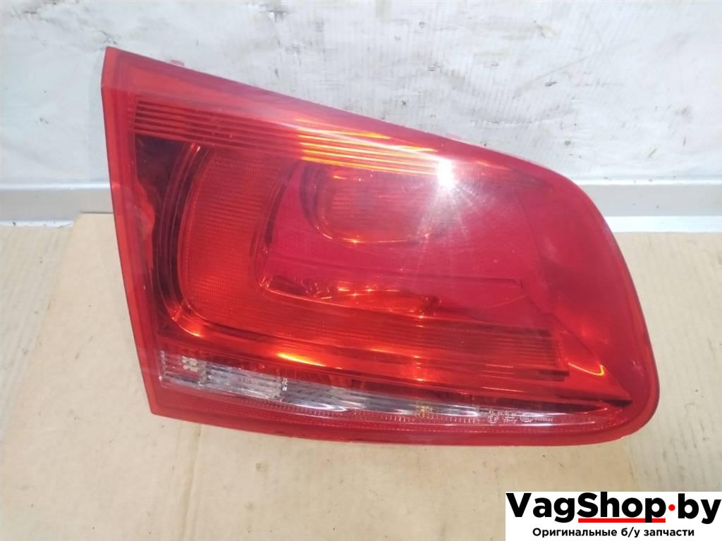 фонарь крышки багажника левый Volkswagen Touareg 2 поколение 2012, 3.6 л., FSI, CGR, бензин, АКПП, серебро, внедорожник 5 дв., полный привод, 7P6945093C - фото №1