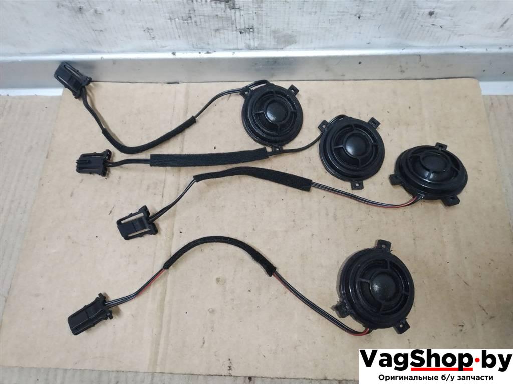 динамик высокочастотный (пищалка) Volkswagen Touareg 2 поколение 2012, 3.6 л., FSI, CGR, бензин, АКПП, серебро, внедорожник 5 дв., полный привод, 7P6035412 - фото №1