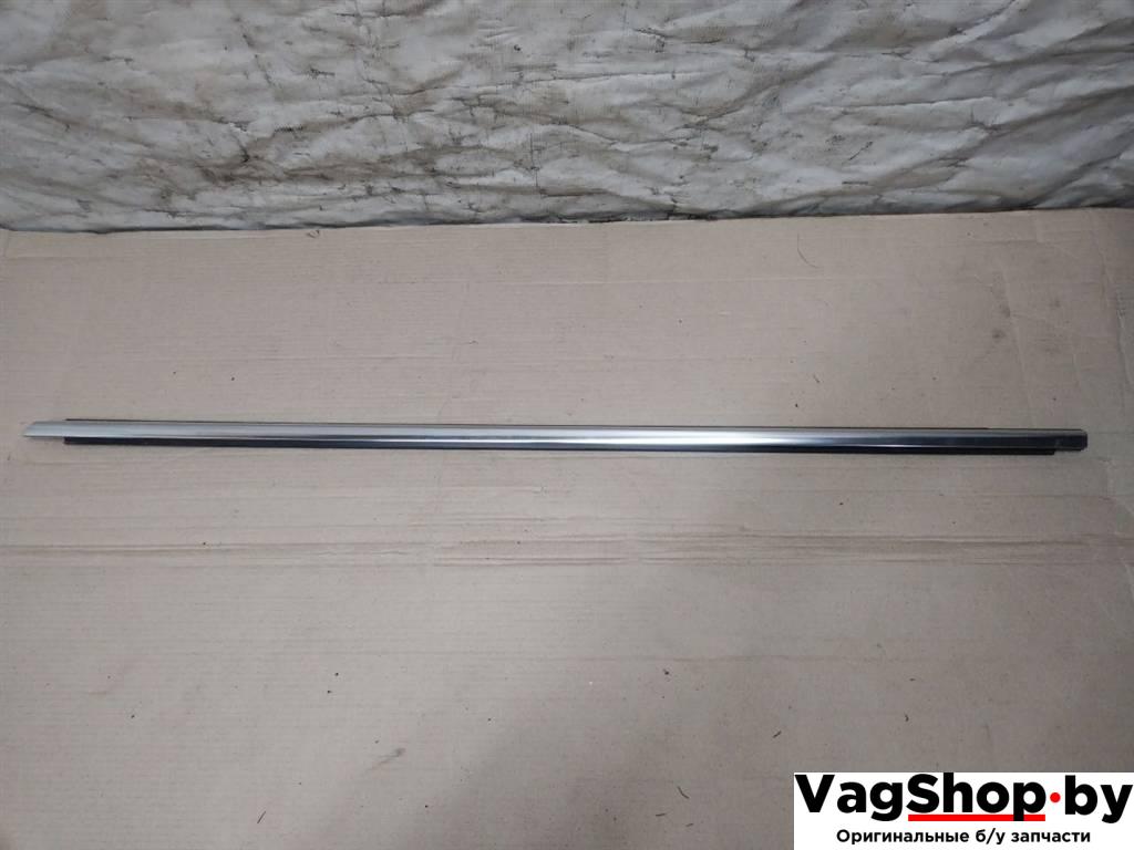 уплотнитель двери Volkswagen Touareg 2 поколение 2012, 3.6 л., FSI, CGR, бензин, АКПП, серебро, внедорожник 5 дв., полный привод, 7P0837475G7Z7 - фото №1