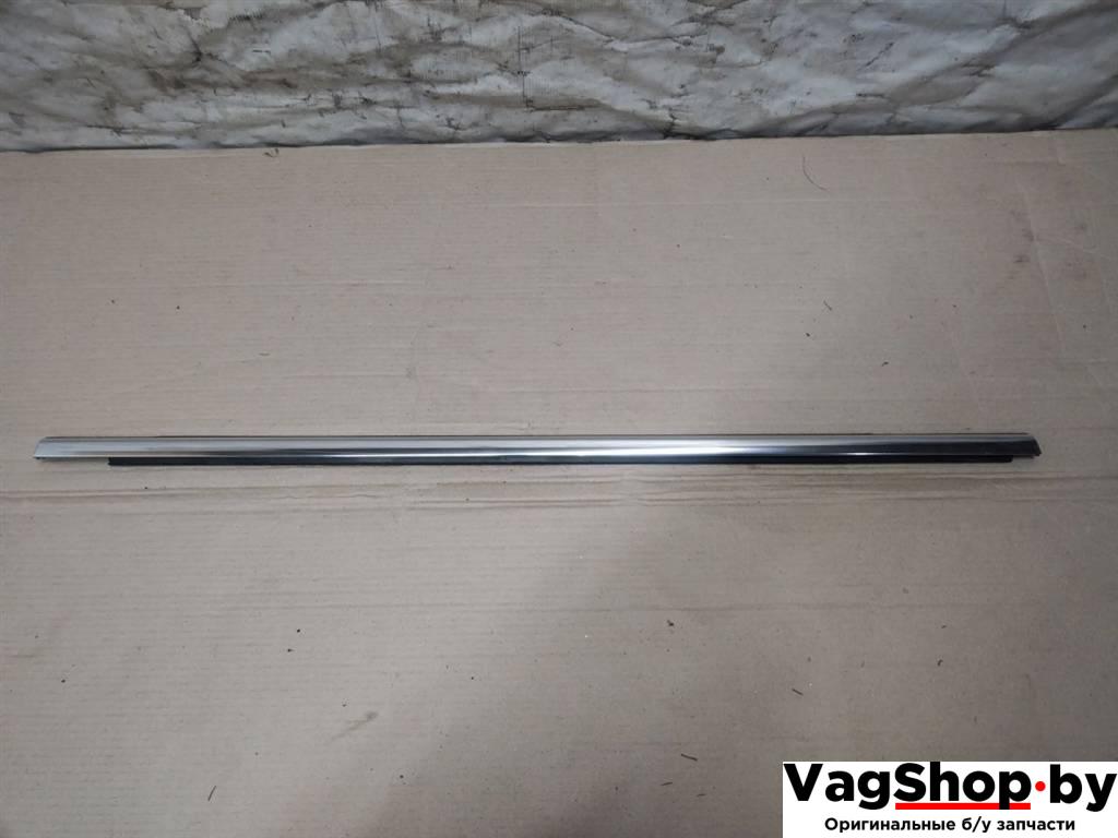 уплотнитель двери Volkswagen Touareg 2 поколение 2012, 3.6 л., FSI, CGR, бензин, АКПП, серебро, внедорожник 5 дв., полный привод, 7P0839475F7Z7 - фото №1