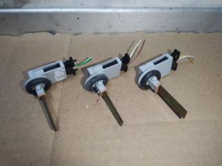 датчик температуры Volkswagen Touareg 2 поколение 2012, 3.6 л., FSI, CGR, бензин, АКПП, серебро, внедорожник 5 дв., полный привод, 3D0907543A