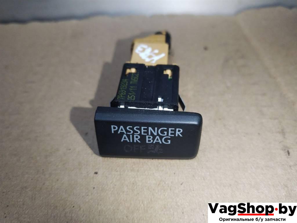 индикатор подушки безопасности Volkswagen Touareg 2 поколение 2012, 3.6 л., FSI, CGR, бензин, АКПП, серебро, внедорожник 5 дв., полный привод, 7P6919234 - фото №1