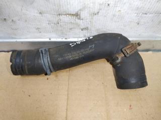 патрубок (трубопровод, шланг) Volkswagen Caddy 3 поколение [рестайлинг] 2012, 2.0 л., TDi, CFH, дизель, МКПП, белый, минивэн, передний привод, 1K0122051HK