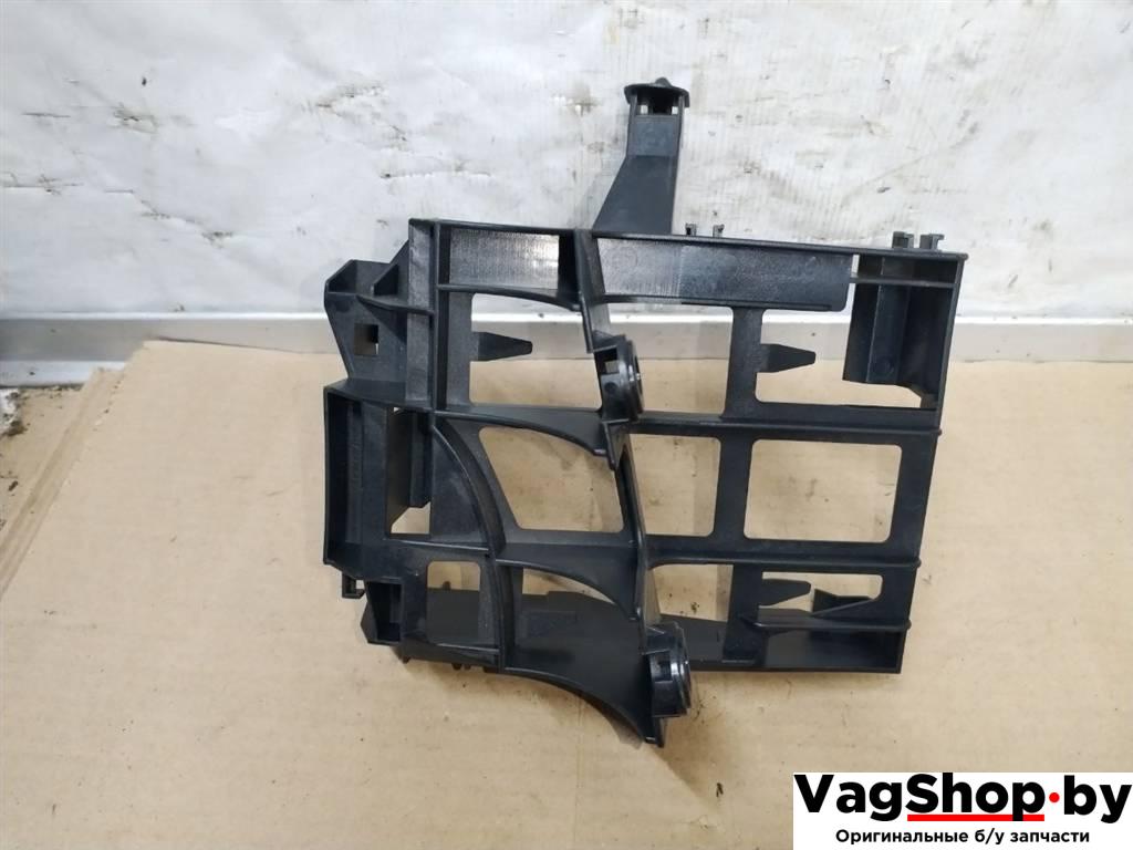 кронштейн (крепление) Audi A4 B8/8K 2010, 2.7 л., TDi, CGK, дизель, МКПП, белый, седан, передний привод, 8K1971845 - фото №1