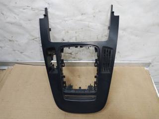 Декоративная накладка центральной консоли Audi A4 B8/8K 2010, 2.7 л., TDi, CGK, дизель, МКПП, белый, седан, передний привод, 8K0864261