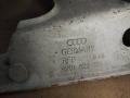 крепление ( кронштейн ) крыла Audi A4 B8/8K 2010, 2.7 л., TDi, CGK, дизель, МКПП, белый, седан, передний привод, 8K0821135C - фото №3