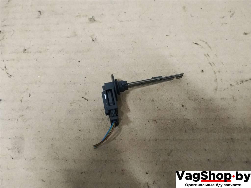 датчик температуры Audi A4 B8/8K 2010, 2.7 л., TDi, CGK, дизель, МКПП, белый, седан, передний привод - фото №1