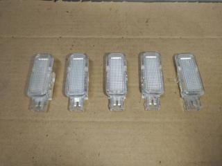 фонарь салона (плафон) Audi A8 D3/4E [2-й рестайлинг] 2008, 4.2 л., FSI, BVJ, бензин, АКПП, серый, седан, полный привод, 8D0947415