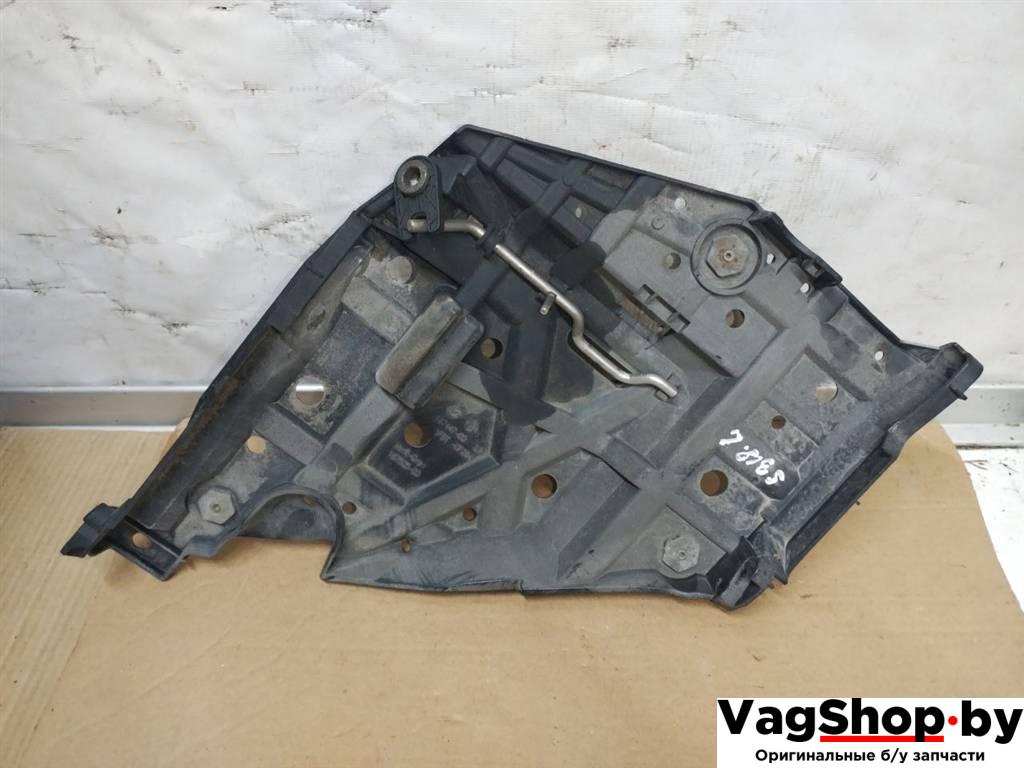 крепление фары левой Porsche Panamera 970 2011, 3.6 л., i, M 46.40, бензин, АКПП, черный, хетчбэк 5 дв., полный привод, 97063107302 - фото №1
