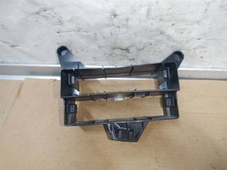 кронштейн (крепление) Volkswagen Touareg 2 поколение 2014, 3.6 л., FSI, CGR, бензин, АКПП, синий, внедорожник 5 дв., полный привод, 7P6907179