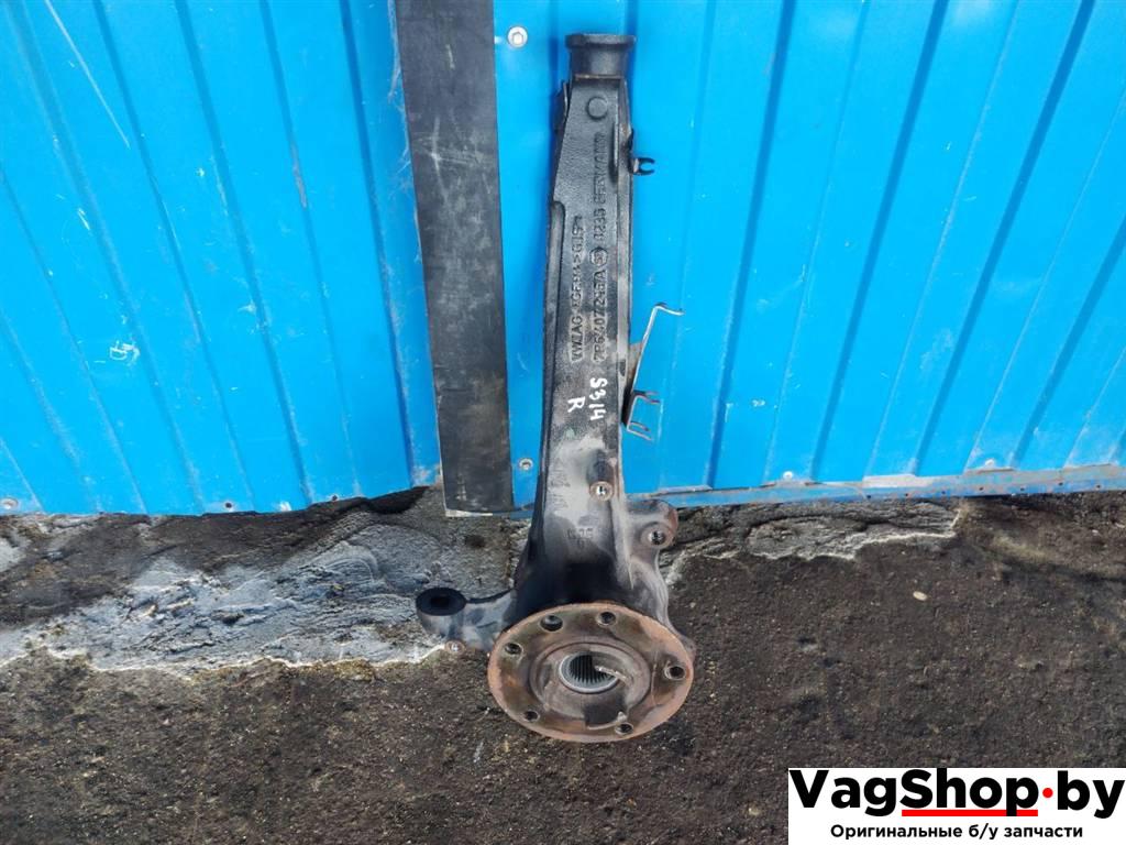 кулак поворотный правый Volkswagen Touareg 2 поколение 2014, 3.6 л., FSI, CGR, бензин, АКПП, синий, внедорожник 5 дв., полный привод, 7P6407246A - фото №1