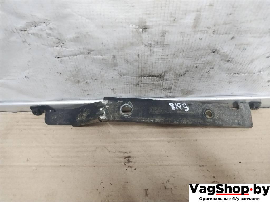кронштейн (крепление) Porsche Panamera 970 2011, 3.6 л., i, M 46.40, бензин, АКПП, черный, хетчбэк 5 дв., полный привод, 97010641600 - фото №1