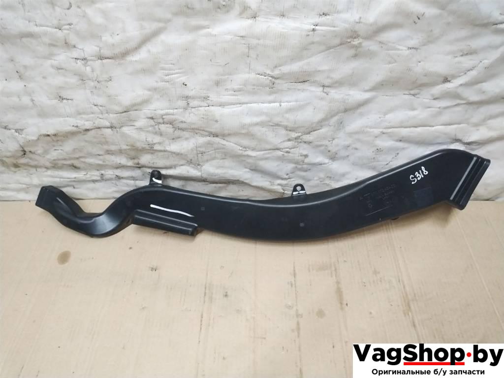 воздуховод Porsche Panamera 970 2011, 3.6 л., i, M 46.40, бензин, АКПП, черный, хетчбэк 5 дв., полный привод, 97057243400 - фото №1