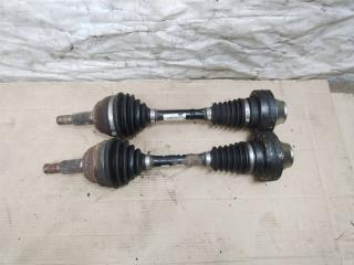 полуось передняя левая (приводной вал, ШРУС) Volkswagen Touareg 1 поколение [рестайлинг] 2009, 3.0 л., TDi, BKS, дизель, АКПП, серый, внедорожник 5 дв., полный привод, 7L0407271E