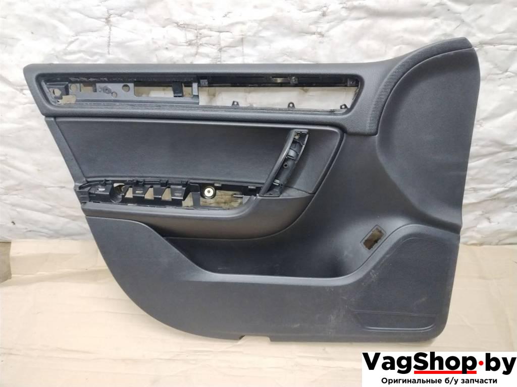 обшивка двери передняя левая Volkswagen Touareg 2 поколение 2014, 3.6 л., FSI, CGR, бензин, АКПП, синий, внедорожник 5 дв., полный привод - фото №1
