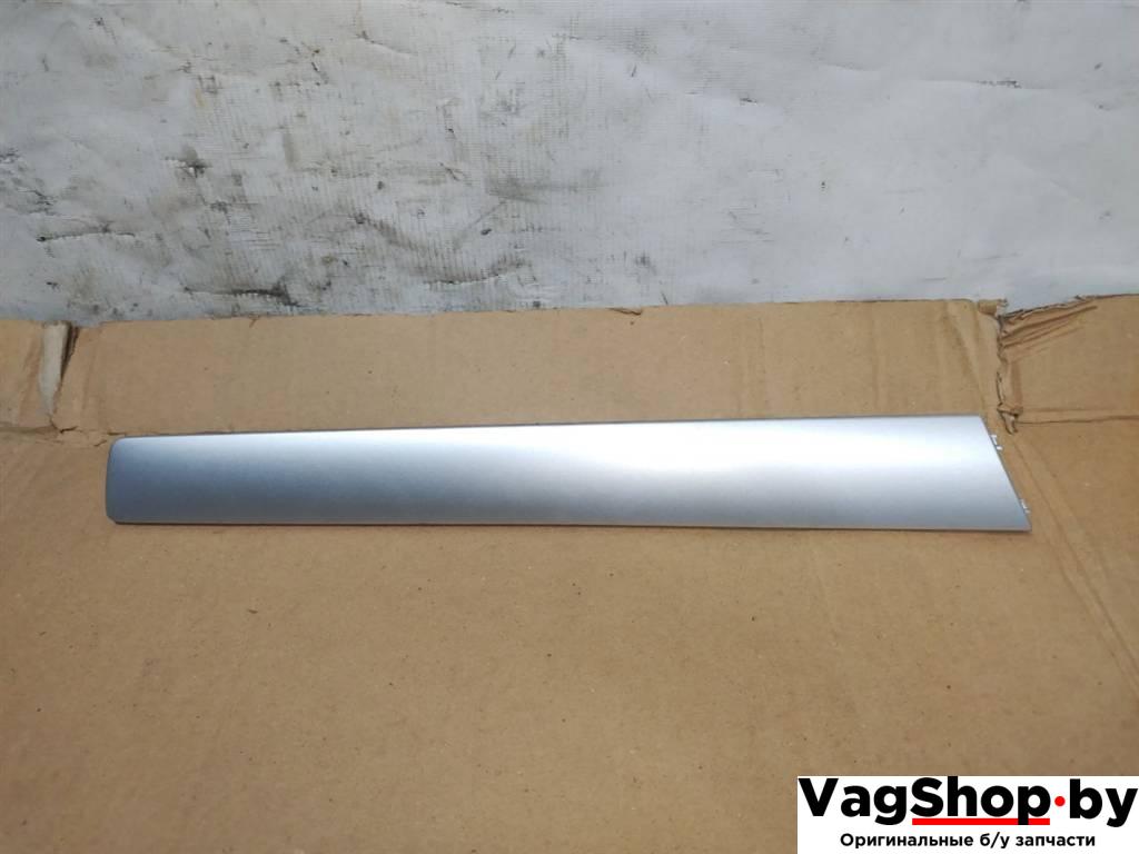 накладка декоративная Volkswagen Touareg 2 поколение 2014, 3.6 л., FSI, CGR, бензин, АКПП, синий, внедорожник 5 дв., полный привод, 7P6867449 - фото №1