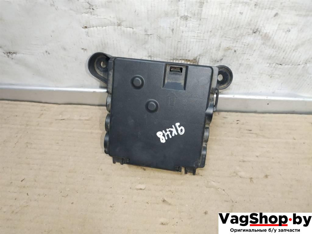 клеммник Audi A7 1 4G 2012, 3.0 л., TDi, CLA, дизель, АКПП, белый, хетчбэк 5 дв., полный привод, правый руль, 4G0937517 - фото №1