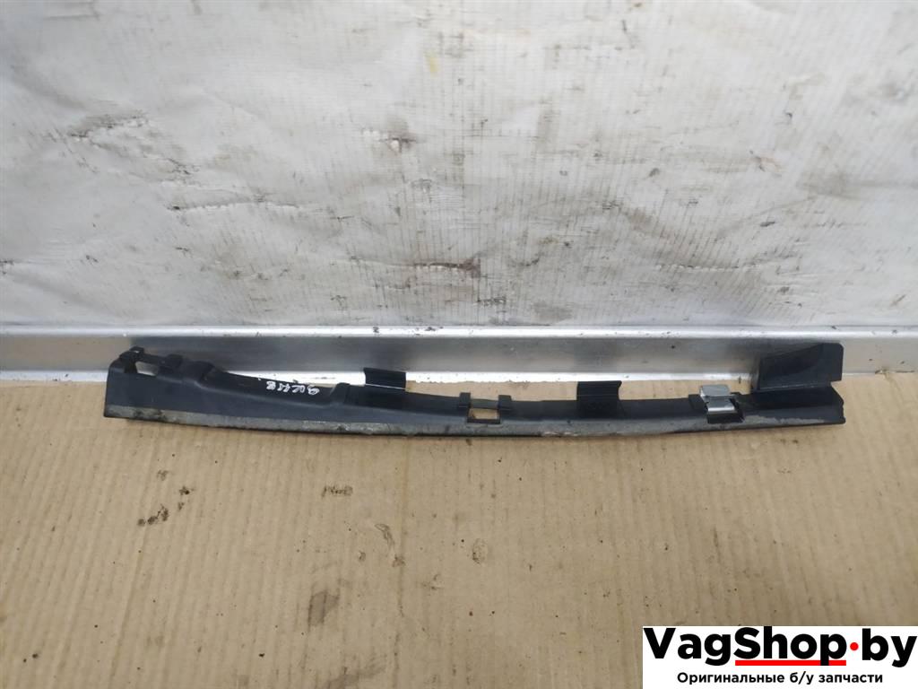 кронштейн (крепление) Audi A7 1 4G 2012, 3.0 л., TDi, CLA, дизель, АКПП, белый, хетчбэк 5 дв., полный привод, правый руль, 4G8837152B - фото №1