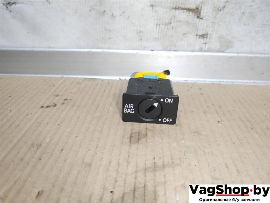 кнопка (выключатель) Volkswagen Golf Plus 2 поколение 2010, 1.6 л., TDi, CAY, дизель, АКПП, красный, хетчбэк 5 дв., передний привод, 1K0919237D - фото №1