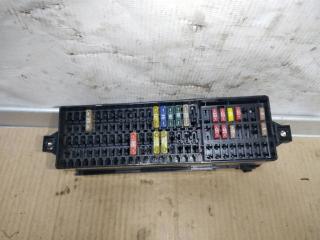 блок предохранителей Volkswagen Golf Plus 2 поколение 2010, 1.6 л., TDi, CAY, дизель, АКПП, красный, хетчбэк 5 дв., передний привод, 6R0937615A