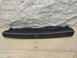 накладка внутренняя на заднюю панель кузова Volkswagen Golf Plus 2 поколение 2010, 1.6 л., TDi, CAY, дизель, АКПП, красный, хетчбэк 5 дв., передний привод, 5M0863459G