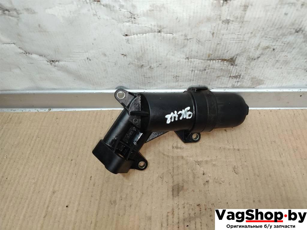 корпус масляного фильтра Audi A7 1 4G 2012, 3.0 л., TDi, CLA, дизель, АКПП, белый, хетчбэк 5 дв., полный привод, правый руль, 0B5325060C - фото №1