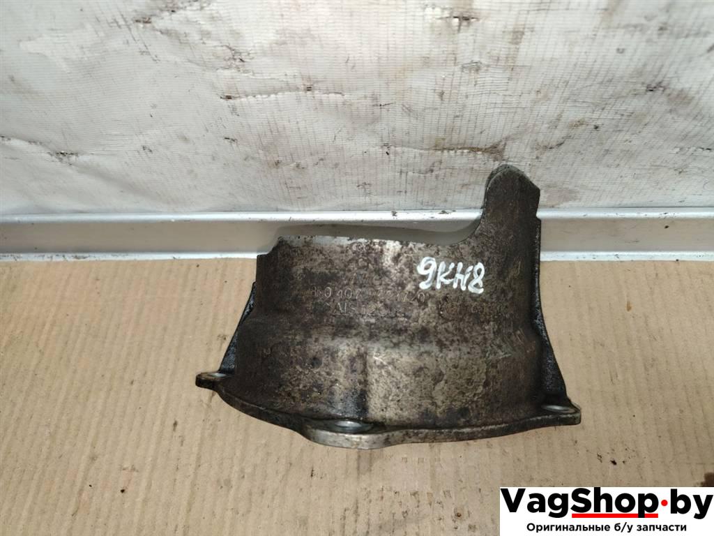 кронштейн полуоси Audi A7 1 4G 2012, 3.0 л., TDi, CLA, дизель, АКПП, белый, хетчбэк 5 дв., полный привод, правый руль, 8K0407720, 8K0407722 - фото №1