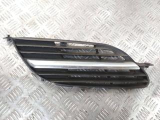 решетка радиатора Nissan Almera Tino V10 [рестайлинг] 2004, 9381M020