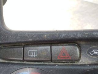 кнопка аварийной сигнализации Toyota Yaris Verso 1 поколение 2002, 758294