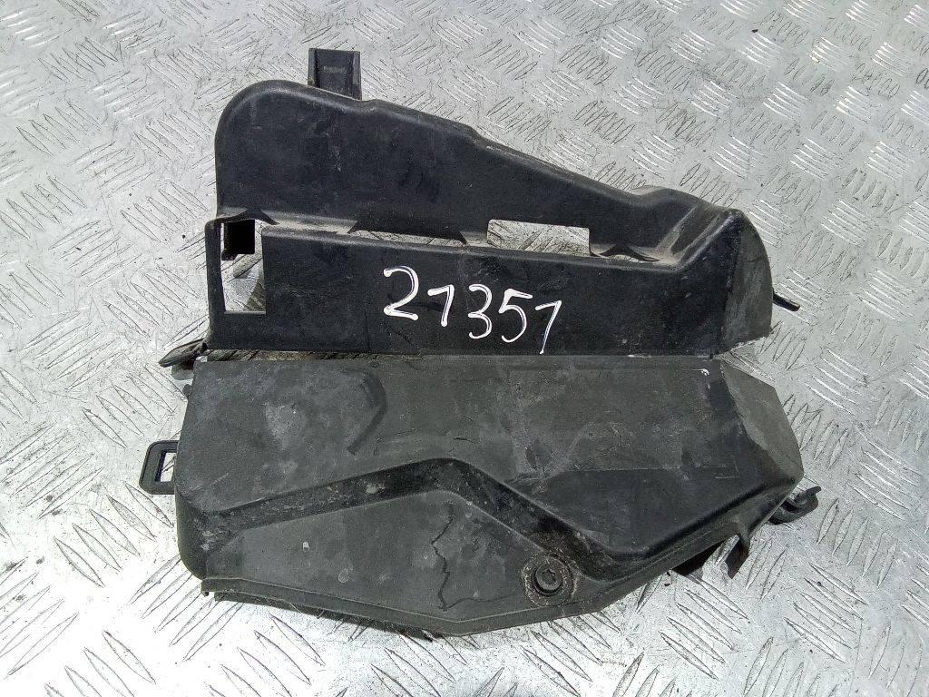 защита (кожух) ремня ГРМ Renault Megane 3 поколение 2013, 1.5 л., дизель, МКПП, 135630719R - фото №1