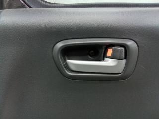 ручка внутренняя задняя правая Nissan Pixo 1 поколение 2011