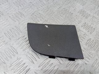 пластик Volkswagen Golf Plus 2 поколение 2010, 5M0867657