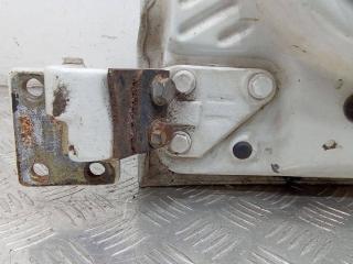 петля двери IVECO EuroCargo 3 поколение 2008