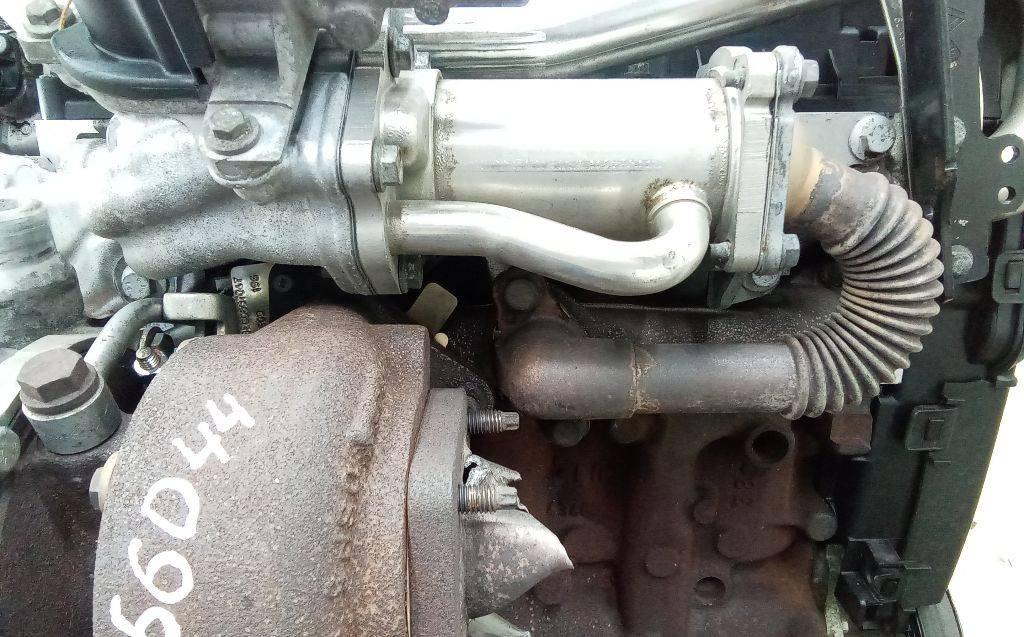 коллектор выпускной Renault Megane 3 поколение 2011, 1.5 л., дизель - фото №1