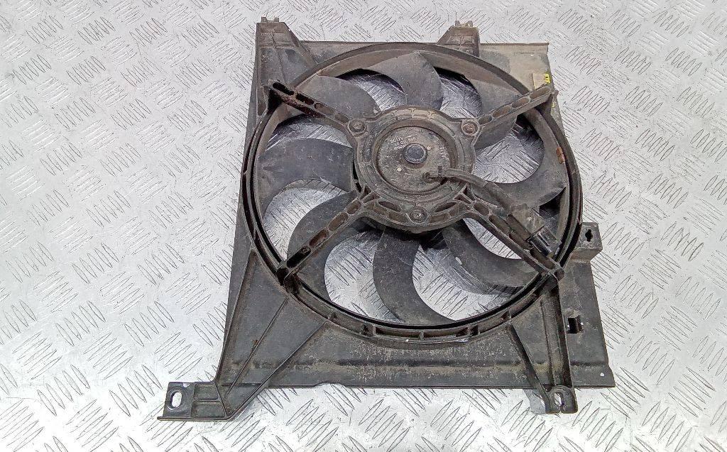 вентилятор радиатора Kia Cerato 1 поколение 2006 - фото №1
