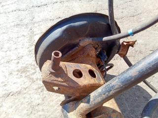 ступица задняя левая Toyota Land Cruiser J100 [2-й рестайлинг] 2006