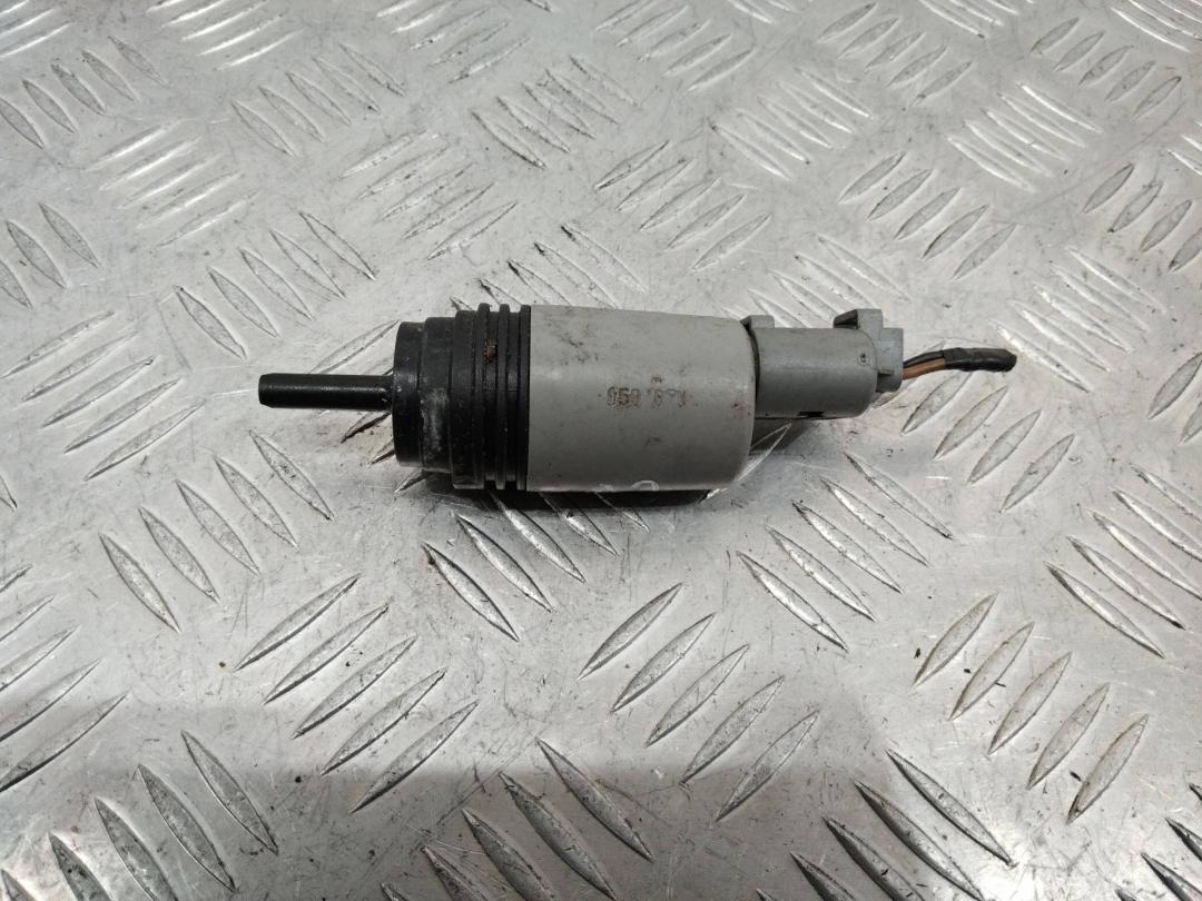 насос (моторчик) омывателя стекла BMW 3 серия E90/E91/E92/E93 2007, кабриолет, 6934159 - фото №1