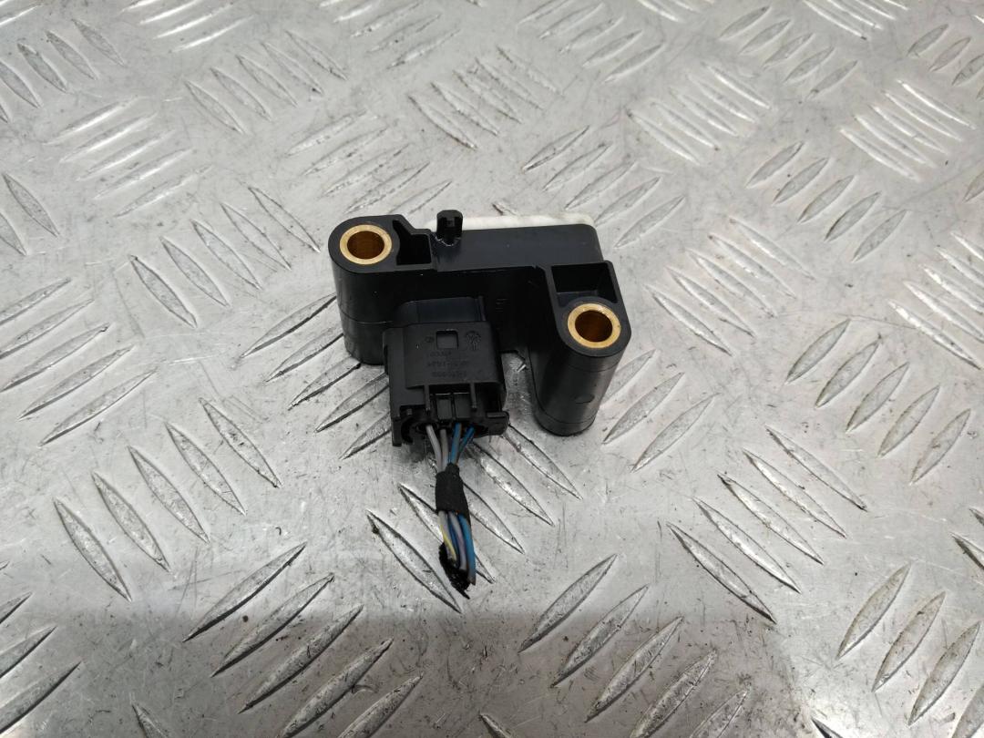 датчик удара BMW 3 серия E90/E91/E92/E93 2007, кабриолет, 6956485 - фото №1