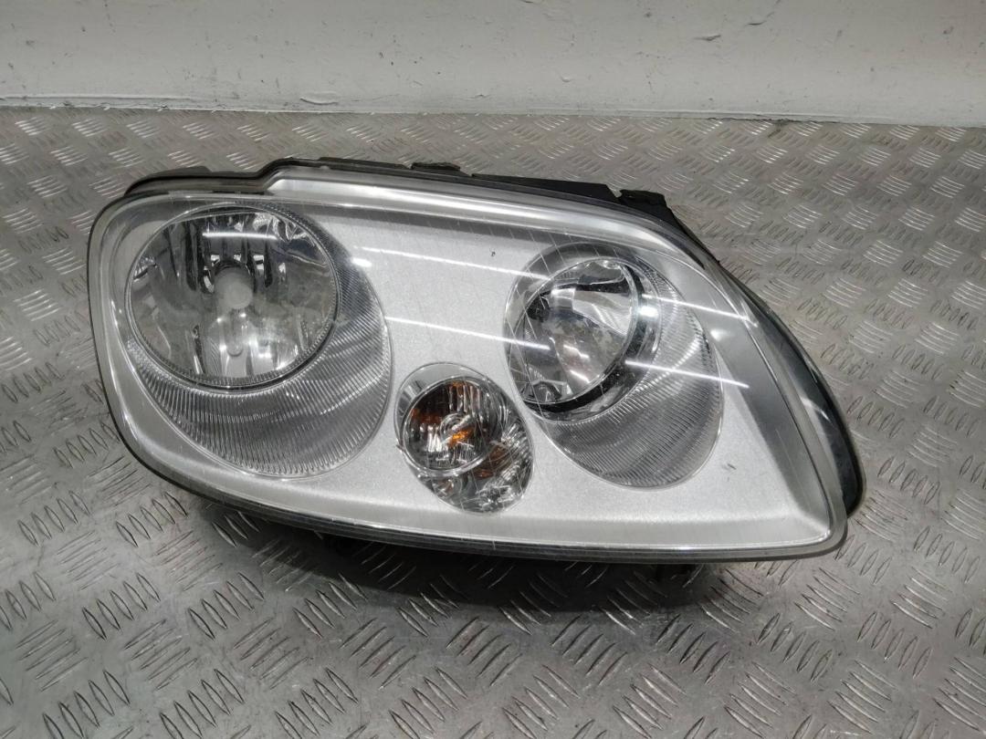 фара правая Volkswagen Caddy 3 поколение 2007, 2K0941006 - фото №1