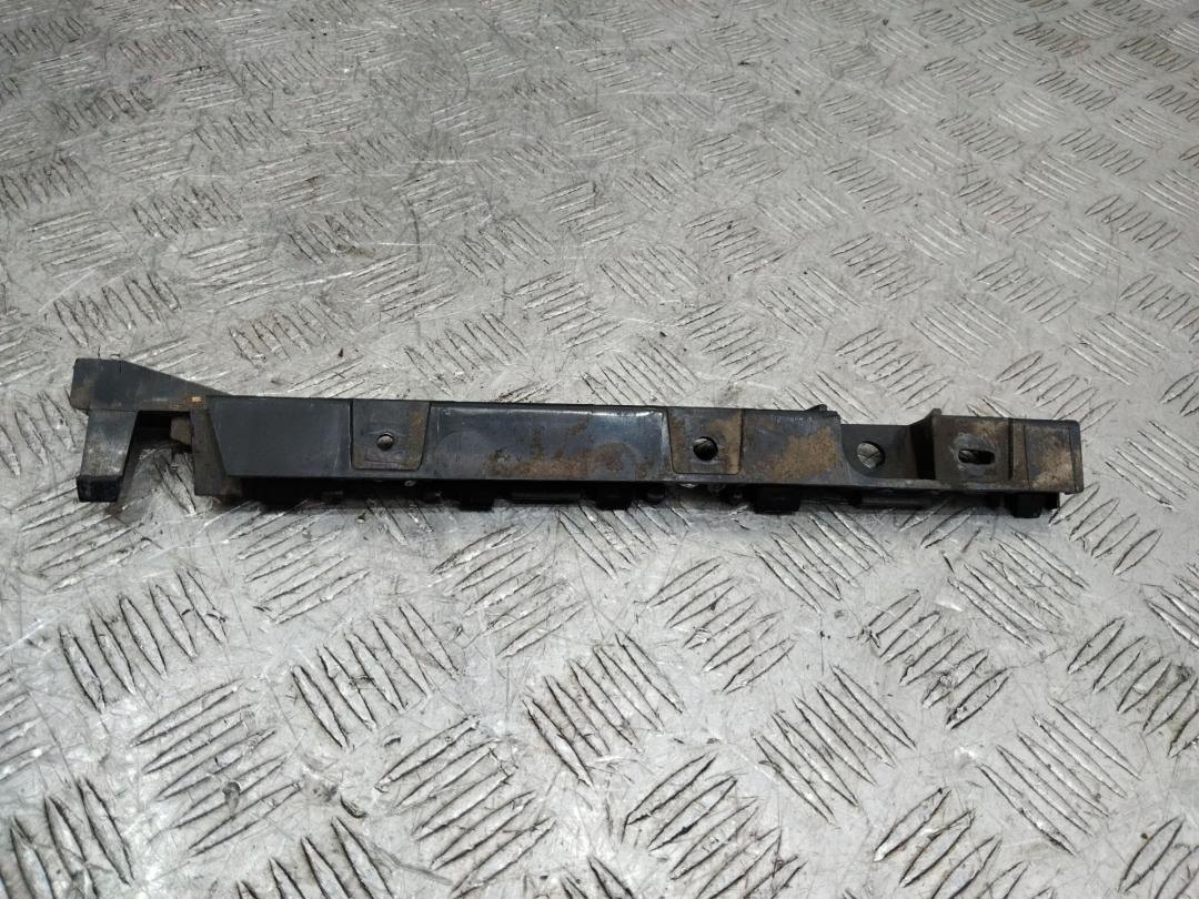 крепление ( кронштейн ) крыла BMW 1 серия E81/E82/E87/E88 2005, 51777118160 - фото №1