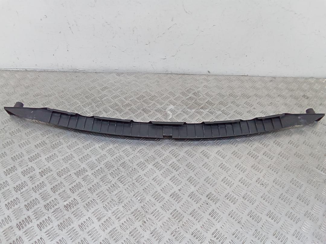 Крепление бампера заднего Volkswagen Touareg 1 поколение 2007, 7L6807863 - фото №1