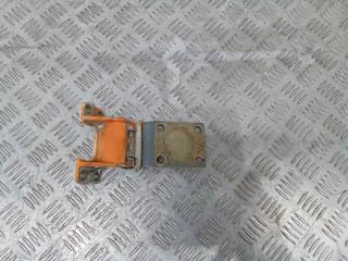 петля двери MAN 24 1996