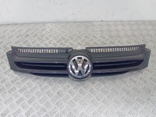 решетка радиатора Volkswagen Golf Plus 1 поколение 2007, 5M0853653