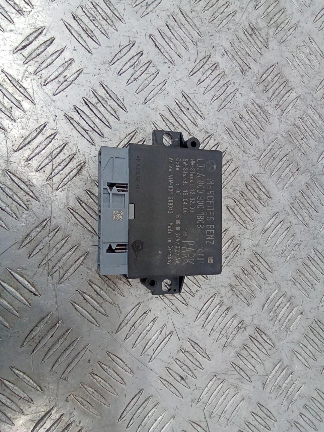 блок управления парктрониками Mercedes-Benz GLC Coupe C253 2018, A0009001808 - фото №1