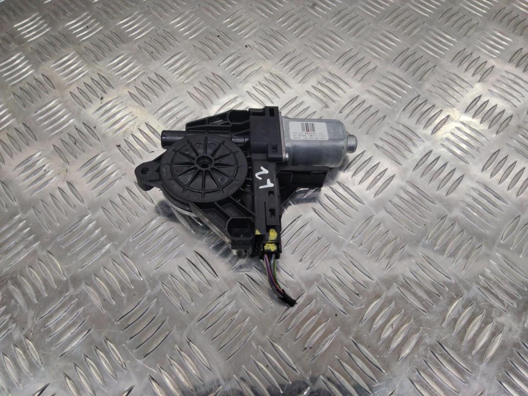 моторчик стеклоподъемника задний правый Volvo XC60 1 поколение 2011, 966265101 - фото №1