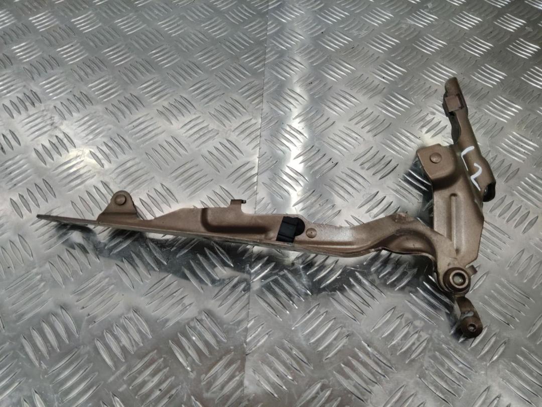 петля капота левая Volvo XC60 1 поколение 2011, 30779282 - фото №1