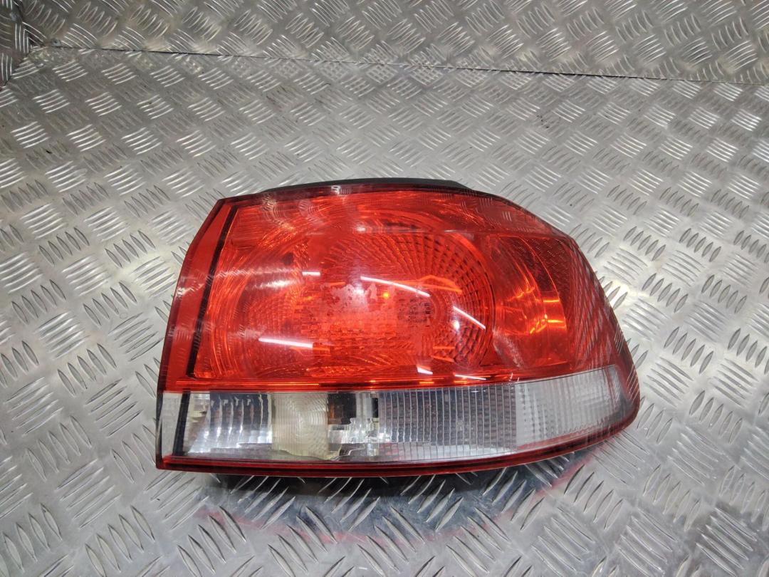 фонарь задний правый Volkswagen Golf 6 поколение 2009, хетчбэк 5 дв., 5K0945112, 5K0945096E - фото №1